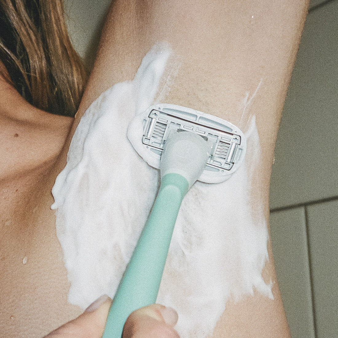 Shave & Dermaplane Starter Set - Image 8